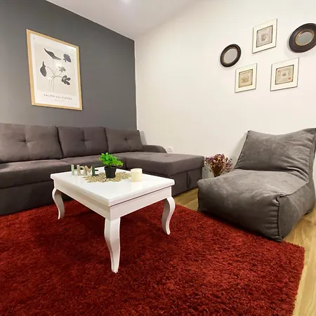 Apartament Restup In Double